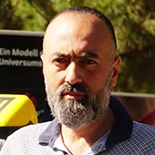 Lassa Reifen Referenzen Taxi Herr Mustafa Cakan Portrait